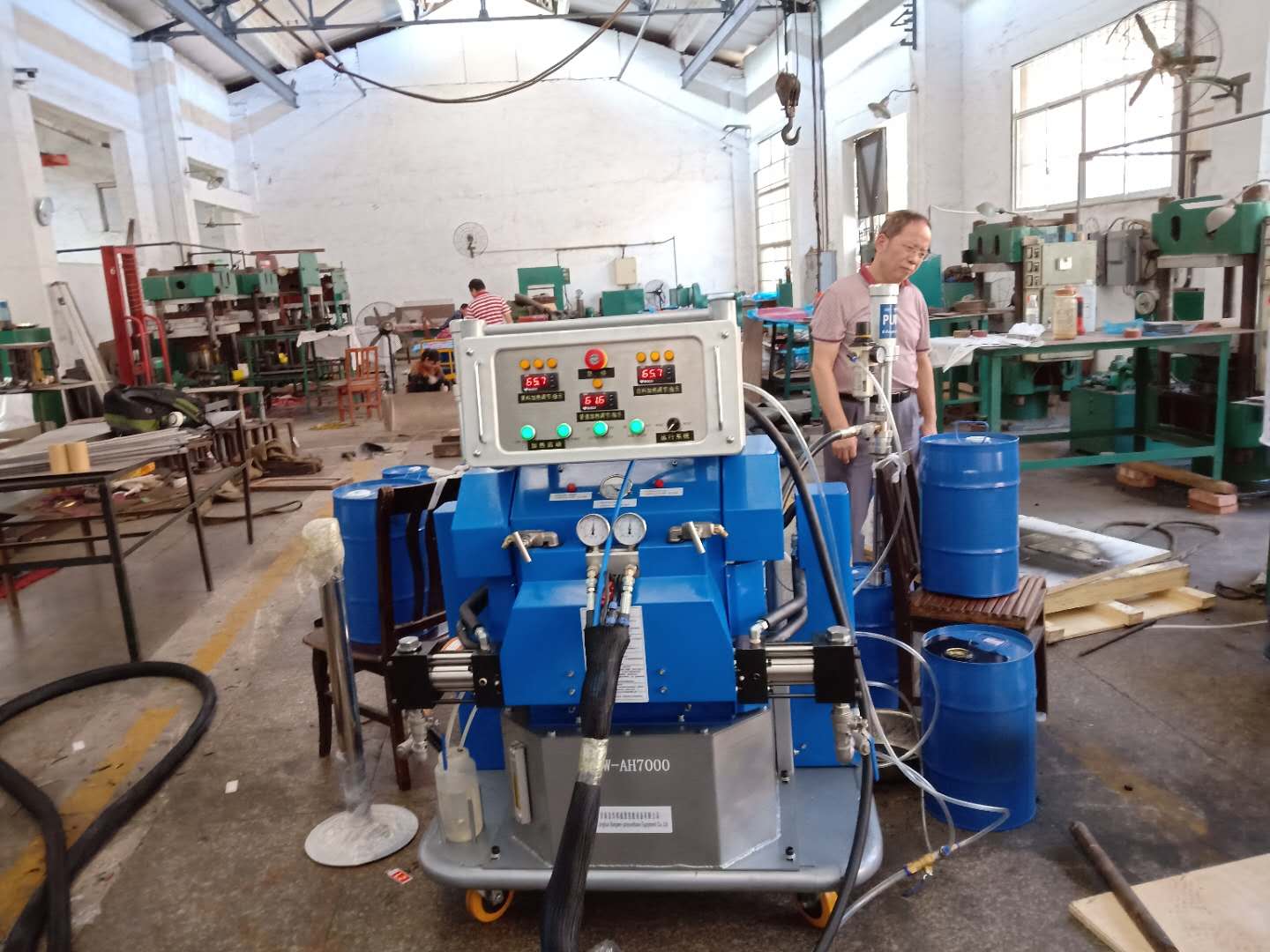 聚脲施工有哪些好用的設(shè)備